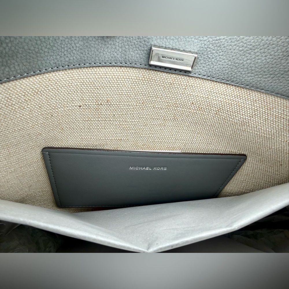 Michael Kors Lg Nolita - Picture 7 of 10